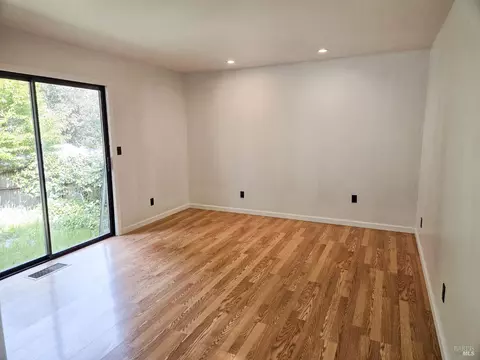 Living - 2043 Primrose Dr, Willits, CA 95490 photo 4 of 7