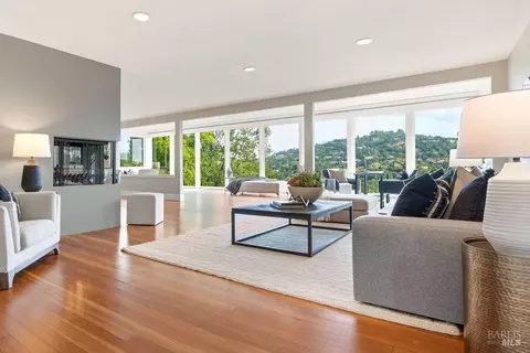 183 Reservoir Rd, San Rafael, CA 94901