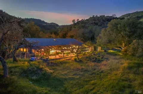 Undisclosed, Sonoma, CA 95476