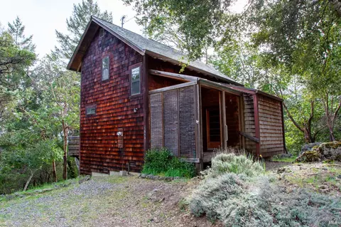 1583 Crawford Dr, Willits, CA 95490