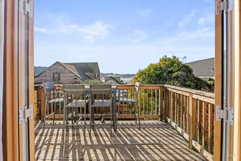 Exterior - 45070 Main St, Mendocino, CA 95460 photo 2 of 2