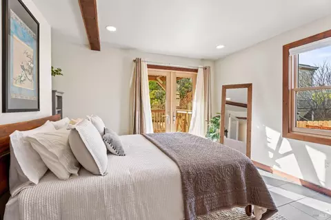 Bedroom - 45070 Main St, Mendocino, CA 95460 photo 1 of 1