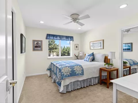 Bedroom - 5650 High Point Rd, Willits, CA 95490 photo 1 of 3
