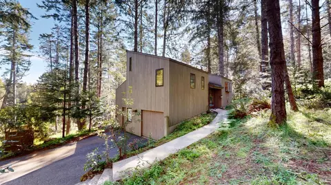 918 River Beach Rd, The Sea Ranch, CA 95497