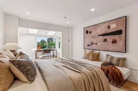 Bedroom - 120 E Manor Dr, Mill Valley, CA 94941 photo 8 of 10