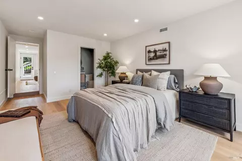 Bedroom - 120 E Manor Dr, Mill Valley, CA 94941 photo 9 of 10