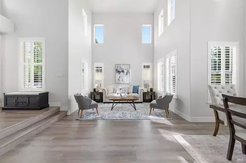 Living - 5226 Pavilion Ct, Fairfield, CA 94534 photo 1 of 3
