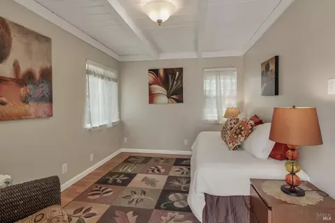 Bedroom - 550 Thomson Ave E, Sonoma, CA 95476 photo 5 of 9