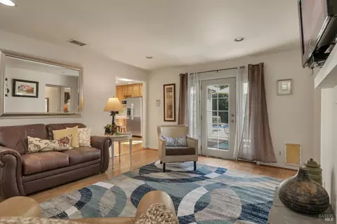Living - 550 Thomson Ave E, Sonoma, CA 95476 photo 1 of 9