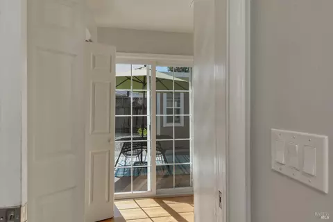 Entry Way - 550 Thomson Ave E, Sonoma, CA 95476 photo 1 of 1