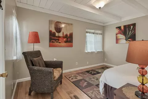 Bedroom - 550 Thomson Ave E, Sonoma, CA 95476 photo 6 of 9