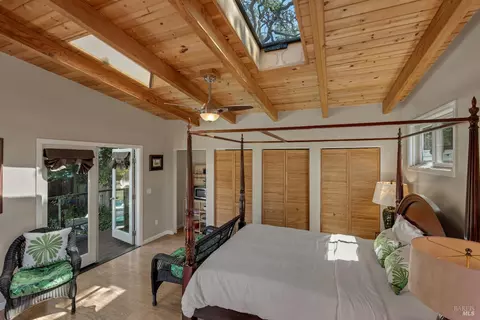 Bedroom - 550 Thomson Ave E, Sonoma, CA 95476 photo 9 of 9