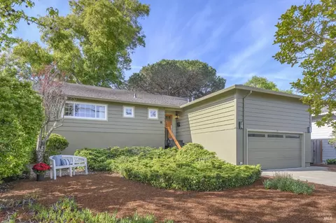 41 Spindrift Psge, Corte Madera, CA 94925