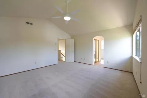 Bedroom - 9662 Dawn Way, Windsor, CA 95492 photo 2 of 5