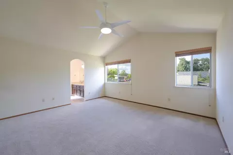 Bedroom - 9662 Dawn Way, Windsor, CA 95492 photo 1 of 5