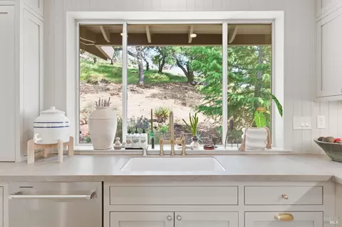 Kitchen - 535 Westgate Dr, Napa, CA 94558 photo 2 of 8