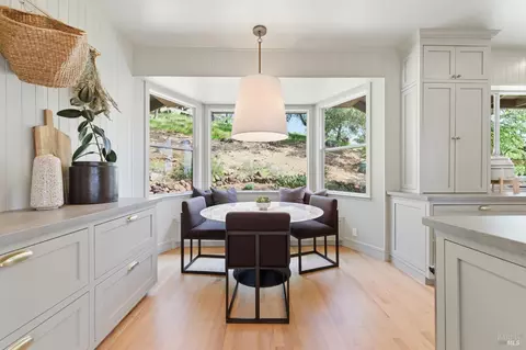 Dining - 535 Westgate Dr, Napa, CA 94558 photo 5 of 5