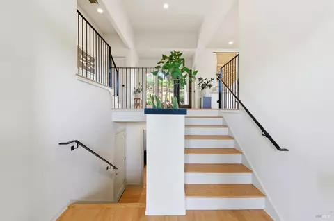 Entry Way - 535 Westgate Dr, Napa, CA 94558 photo 1 of 8