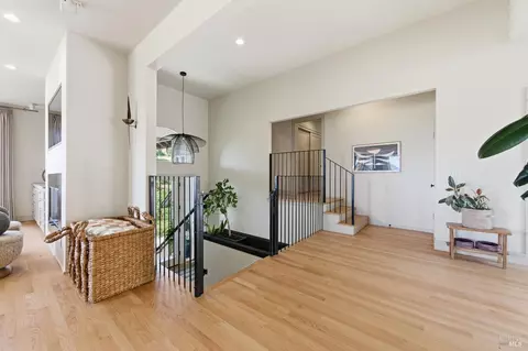 Entry Way - 535 Westgate Dr, Napa, CA 94558 photo 5 of 8