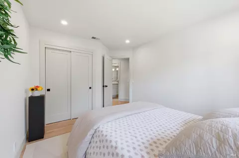 Bedroom - 535 Westgate Dr, Napa, CA 94558 photo 9 of 9