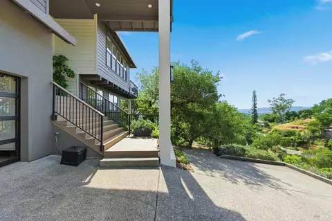Exterior - 535 Westgate Dr, Napa, CA 94558 photo 10 of 13