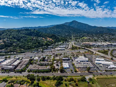 View/Area - 17 Channel Dr, Corte Madera, CA 94925 photo 6 of 8