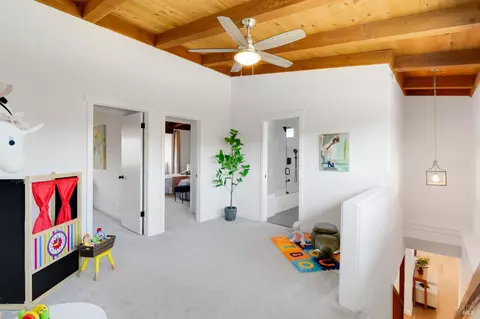 Entry Way - 17 Channel Dr, Corte Madera, CA 94925 photo 1 of 2