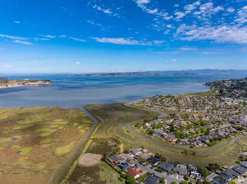 View/Area - 17 Channel Dr, Corte Madera, CA 94925 photo 4 of 8