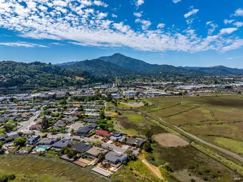 View/Area - 17 Channel Dr, Corte Madera, CA 94925 photo 7 of 8