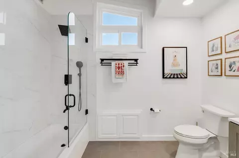 Bath - 17 Channel Dr, Corte Madera, CA 94925 photo 2 of 5