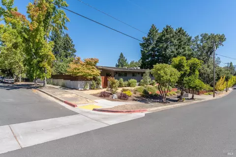 Exterior - 788 Walnut Ave, Ukiah, CA 95482 photo 6 of 13