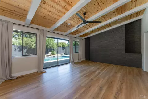 Living - 788 Walnut Ave, Ukiah, CA 95482 photo 3 of 3
