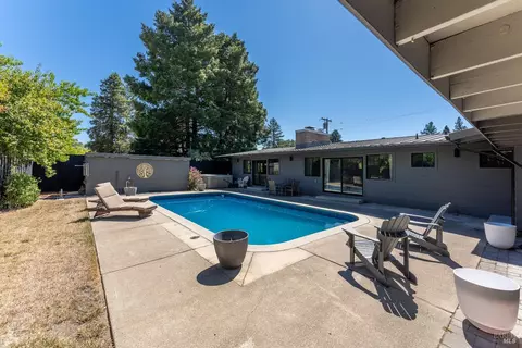 Exterior - 788 Walnut Ave, Ukiah, CA 95482 photo 10 of 13