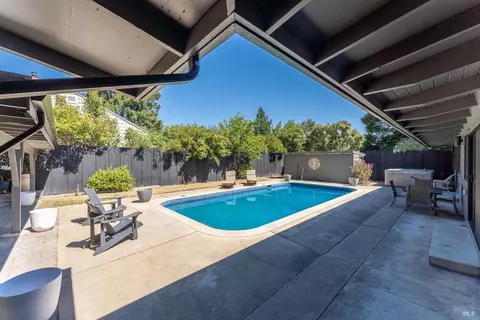 Exterior - 788 Walnut Ave, Ukiah, CA 95482 photo 9 of 13
