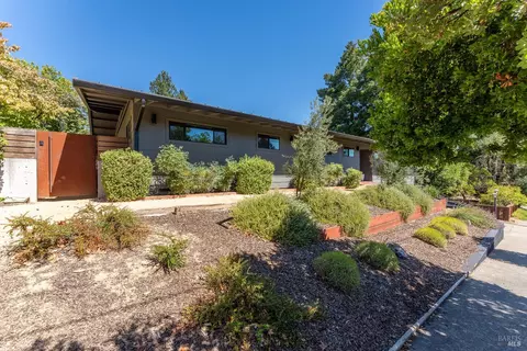 Exterior - 788 Walnut Ave, Ukiah, CA 95482 photo 3 of 13