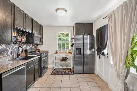 Kitchen - 59 Baldwin St, Vallejo, CA 94590 photo 1 of 3