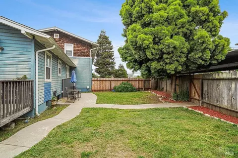 Exterior - 59 Baldwin St, Vallejo, CA 94590 photo 2 of 4