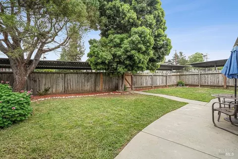 Exterior - 59 Baldwin St, Vallejo, CA 94590 photo 3 of 4