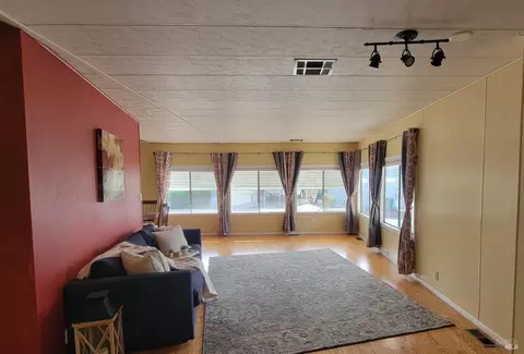 460 E Gobbi St #3, Ukiah, CA 95482 photo 11