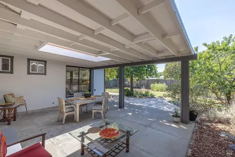Exterior - 18751 Melvin Ave, Sonoma, CA 95476 photo 4 of 8