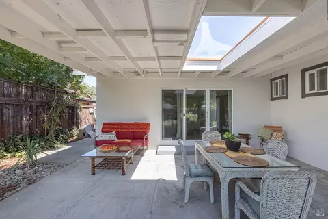 Exterior - 18751 Melvin Ave, Sonoma, CA 95476 photo 6 of 8