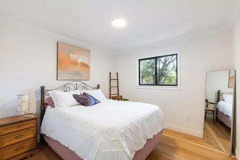 Bedroom - 18751 Melvin Ave, Sonoma, CA 95476 photo 4 of 5