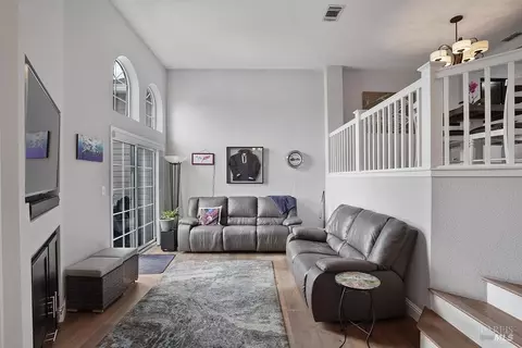 Other - 440 E St, Benicia, CA 94510 photo 2 of 7