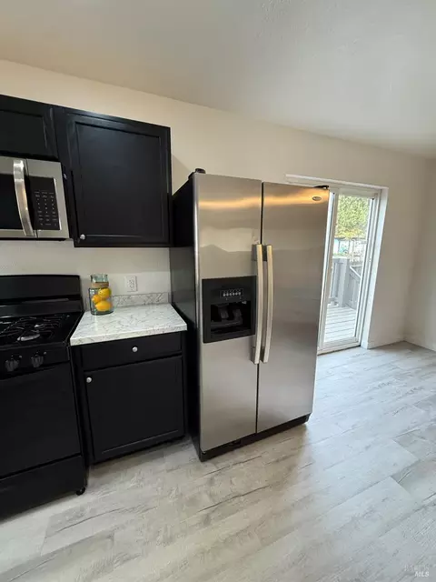 Kitchen - 219 Florida St, Vallejo, CA 94590 photo 4 of 7