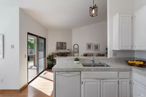 Kitchen - 8 Starling Dr, Petaluma, CA 94954 photo 7 of 7