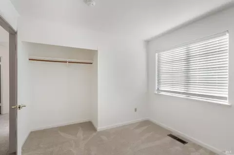 Bedroom - 8 Starling Dr, Petaluma, CA 94954 photo 4 of 5