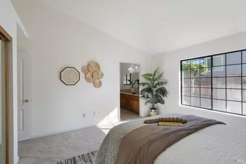 Bedroom - 8 Starling Dr, Petaluma, CA 94954 photo 1 of 5