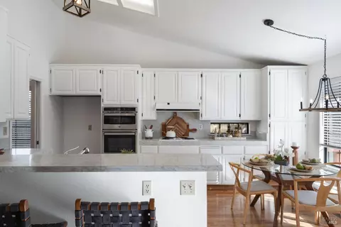 Kitchen - 8 Starling Dr, Petaluma, CA 94954 photo 1 of 7