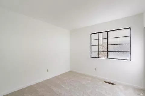 Bedroom - 8 Starling Dr, Petaluma, CA 94954 photo 5 of 5