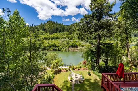 15110 Drake Rd, Guerneville, CA 95446